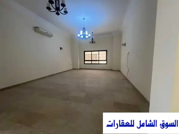 فيلا فاخرة للإيجار في الطوية، العين - 7 غرف ماستر + حوش كبير!