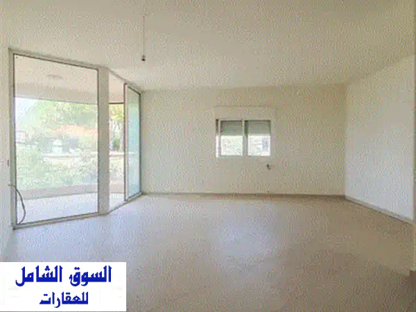 شقة فاخرة للبيع في قرنة الحمراء | حديقة 90م² وإطلالة جبلية خلابة