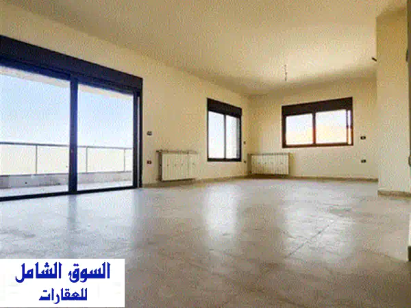 شقة فاخرة للبيع في المنصورية - مساحة واسعة وتراس رائع!