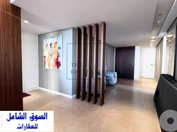 شقة للبيع في وسط المدينة - إطلالة بحرية خلابة!...