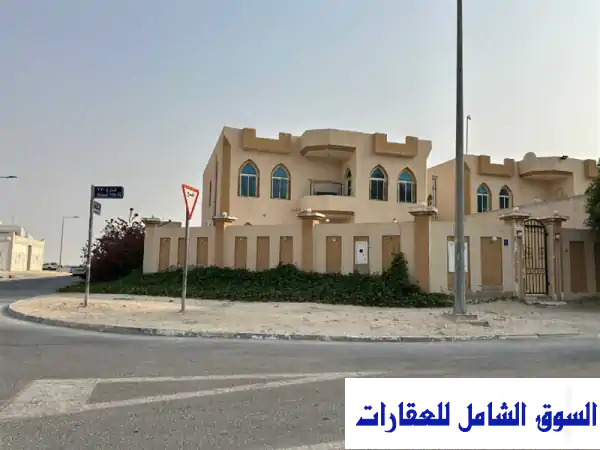 فيلا فاخرة للبيع في الخور - الذخيرة - فرصة استثمارية رائعة!