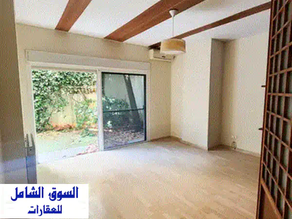 شقة فاخرة 150 متر + تراس 110 متر بمدخل خاص في بلوّنة | فرصة ذهبية!