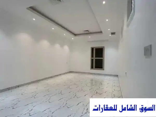 شقة فاخرة للإيجار في سلوى - حولي (تشطيب سوبر ديلوكس) -...