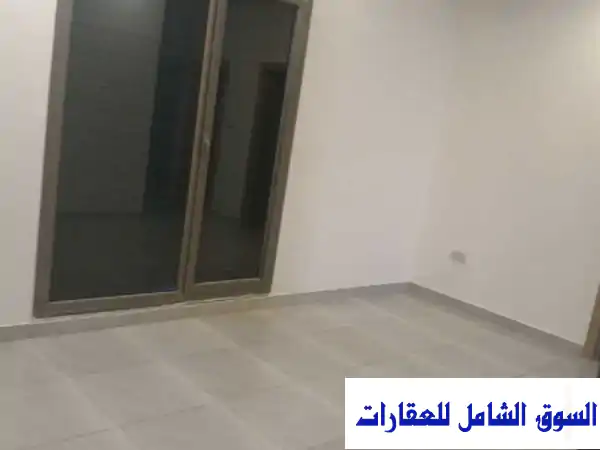 شقة فاخرة للإيجار في حطين - حولي (450 د.ك) | غرفتين، 3 حمامات، بلكونة واسعة