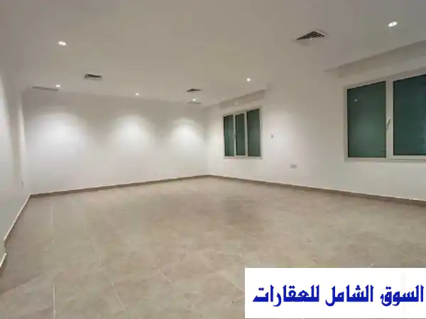 شقة أحلامك في الزهراء - دور أرضي فسيح للإيجار بـ...