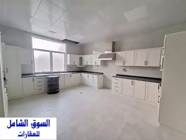 فيلا فاخرة للإيجار في أبوظبي - مدينة الرياض - جنوب الشامخة | مساحة واسعة و6 غرف ماستر