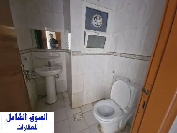 غرفة نوم ماستر فاخرة للإيجار السنوي في النعيمية 2 - فرصة لا تُفوّت!