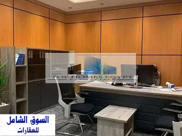 مكتب إداري فاخر للإيجار - 500 متر - موقع مميز...