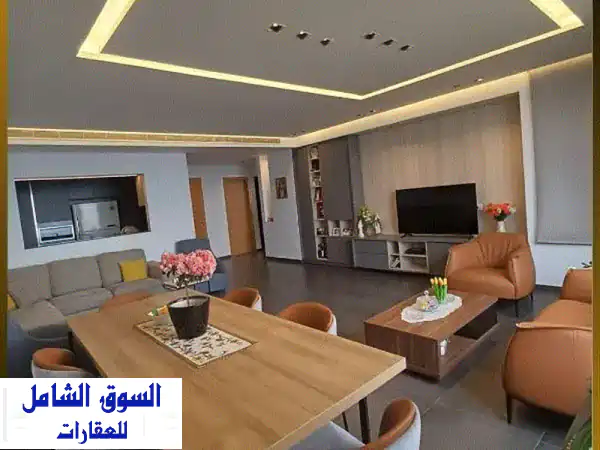 شقة فاخرة للبيع في البترون - إطلالة بحرية خلابة...