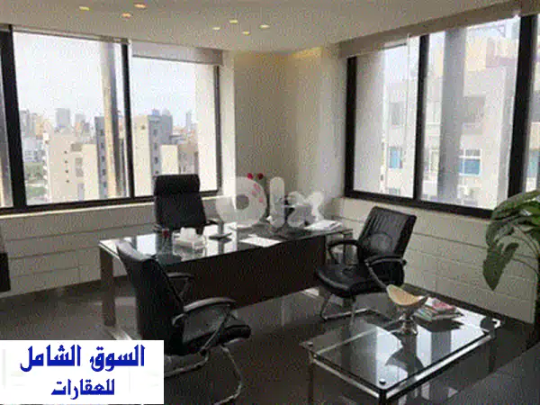 مكتب فاخر للبيع في موقع متميز - فرصة استثمارية لا تُفوّت!