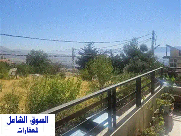 شقة مريحة في البقاع - غرفتين نوم، حمامين، وموقف سيارة! (للبيع)