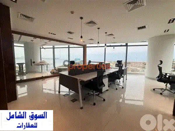 صالة عرض فاخرة للإيجار - 300 متر - واجهتان على شارع الاستقلال الصناعي!