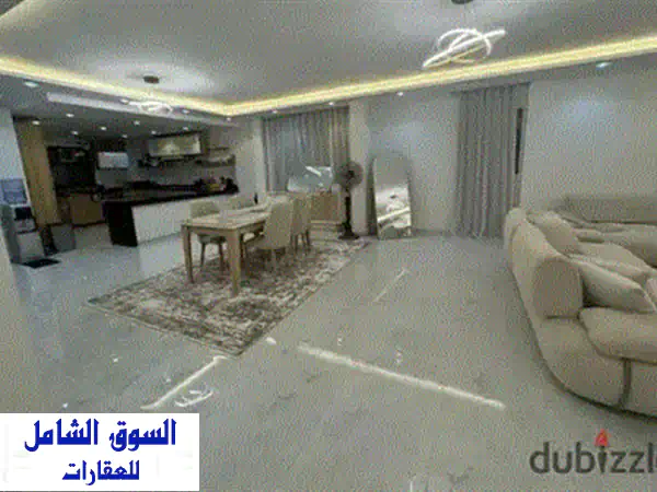 شقة فاخرة متشطبة استلام فوري للبيع في زد ويست الشيخ زايد - على شارع النزهة!