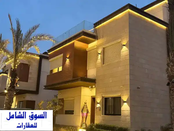 فرصة ذهبية! تاون هاوس فاخر 225م²، استلام فوري في أزار...