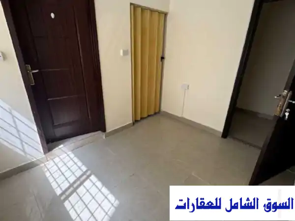 استوديو نظيف للإيجار في النعيجة - بالقرب من التيسير ومدرسة كامبريدج (1500 ريال)