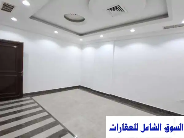 شقة أرضية فاخرة للإيجار في أبو فطيرة - 3 غرف نوم +...