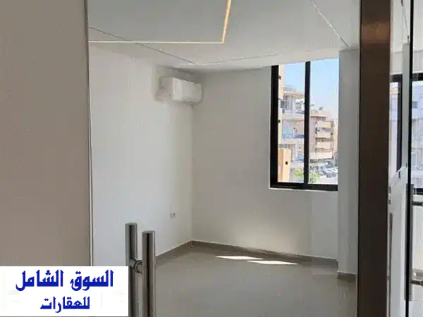 مكتب للإيجار في الحازمية - موقع استراتيجي، جاهز للعمل!