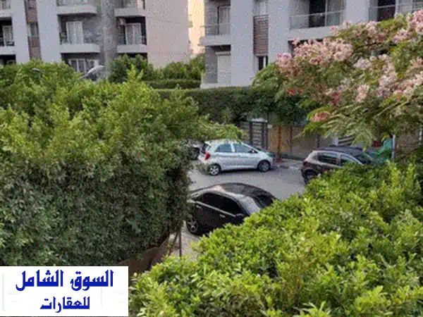 شقة فاخرة 350 متر أمام مول العرب بسعر لا يُفوّت! (تشطيب نصفي)