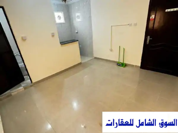 استوديو أنيق للإيجار بالقرب من ملعب الثمامة -...