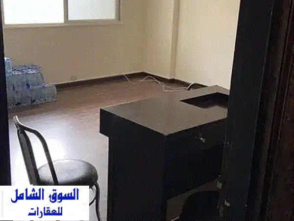 مكتب للايجار في جديدة - 45 متر مربع، مواقف سيارات،...