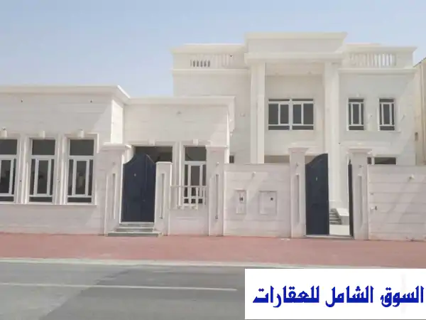 فيلا فاخرة للبيع في الثميد - تشطيب سوبر ديلوكس، تمويل متوفر!