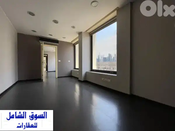 مكتب فاخر للإيجار في وسط بيروت - 200 متر مربع - فرصة...