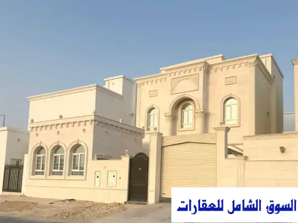 فيلا فاخرة للبيع في أم قرن - تشطيب سوبر ديلوكس +...
