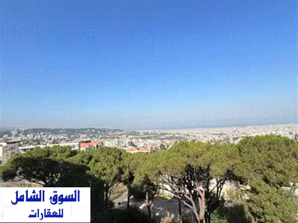 شقة فاخرة للإيجار في الأشرفية - موقع متميز ومساحة واسعة!