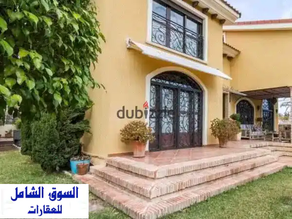 فيلا استلام فوري فاخرة بالتجمع الخامس - بجوار...