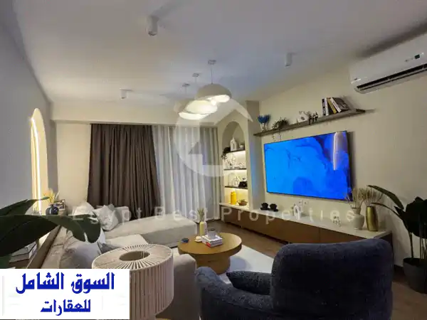 شاليه فاخر للبيع في مراسي - إطلالة خلابة على...