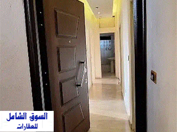 شقة فاخرة للبيع في ديكوانة - 120م²، 3 مواقف سيارات، اطلالة خلابة!