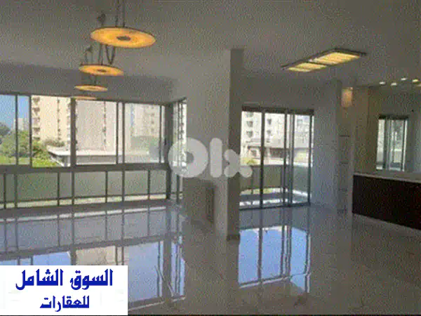 شقة فاخرة للإيجار في منطقة المطلة - إطلالة بحرية خلابة!