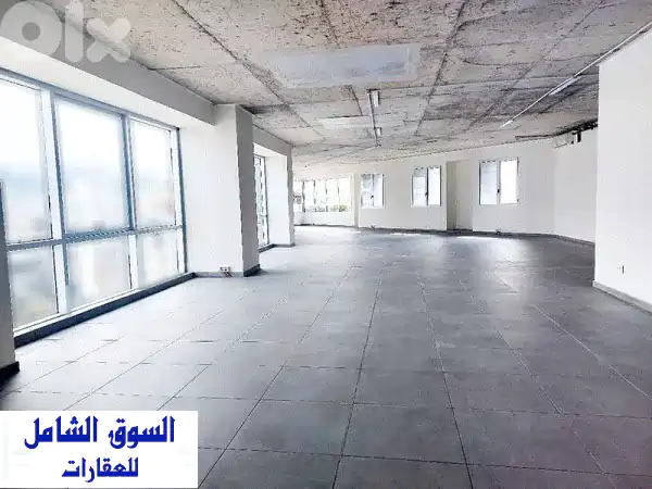 مكتب فاخر للإيجار في ميرنا الشالوحي | إطلالة خلابة...