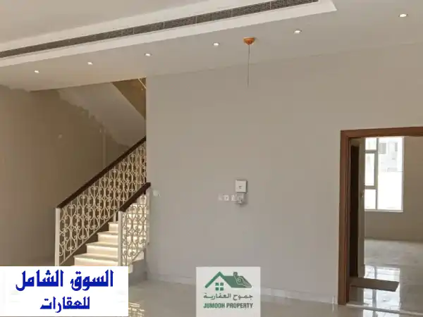 فيلا فاخرة للإيجار في حي العاصمة - أول ساكن! مدخل خاص وحوش واسع