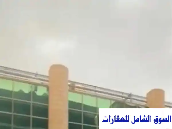 فرصة استثمارية ذهبية! محل تجاري فاخر للبيع في...