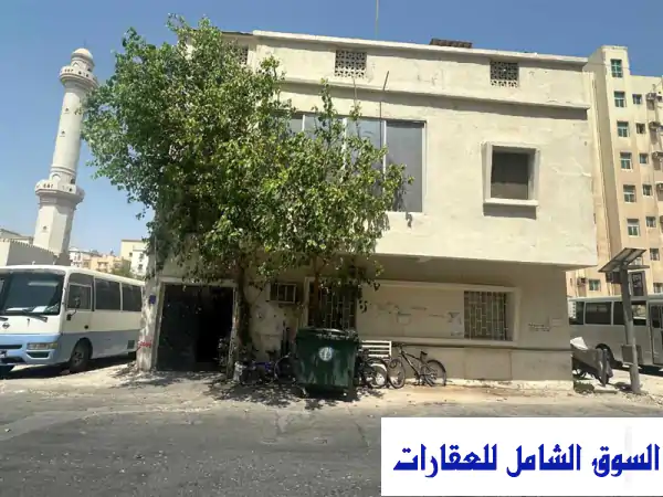 استثمار عقاري مميز! مبنى عمائر للبيع في الدوحة...