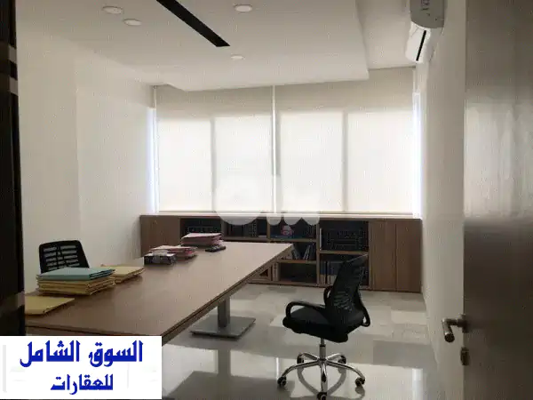 مكتب مفروش فاخر للإيجار في سن الفيل - 200 متر مربع -...