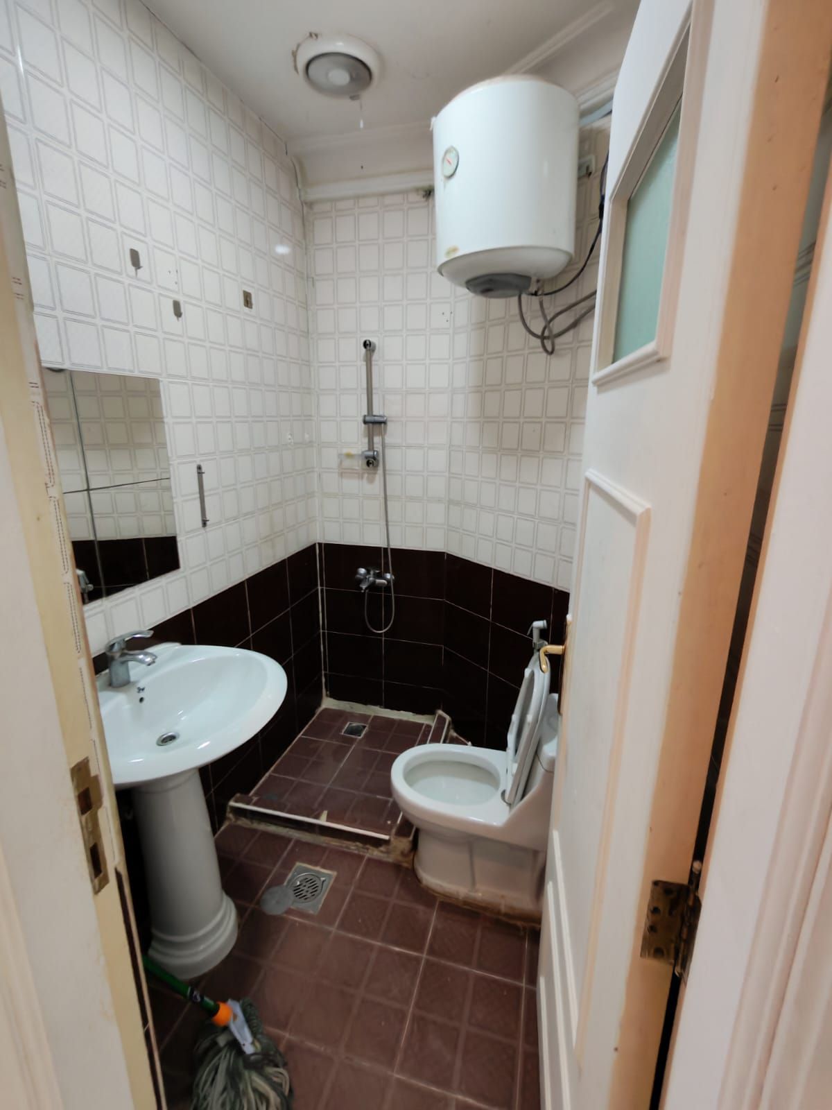 غرفه وصاله بمنطقة ربدان
1BHK in Rapdan area