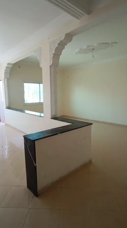 بيع شق في 1er بمساحة 115m²وتمن خيالي 552000 dh او ب52 million