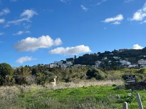 فرصة استثمارية استثنائية في طنجة المغرب أرض استراتيجية بموقع نادر ومميز أمام البحر نقدم لك