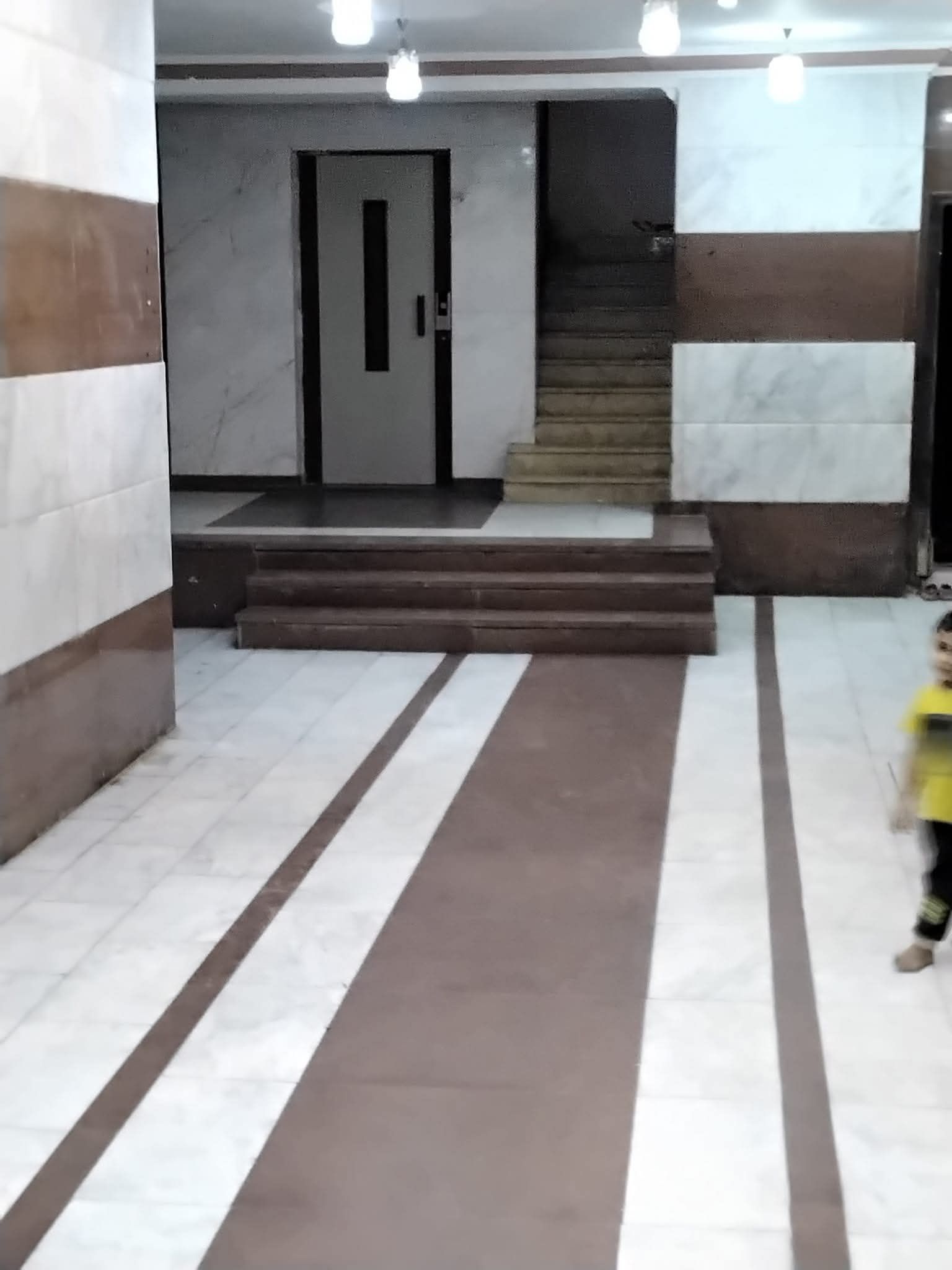 شقة للبيع من المالك مباشرة بالنعام عين شمس
