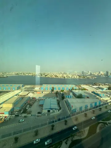 للإيجار السنوي في الأورينت، السعر 46000 درهم سنويا 2
