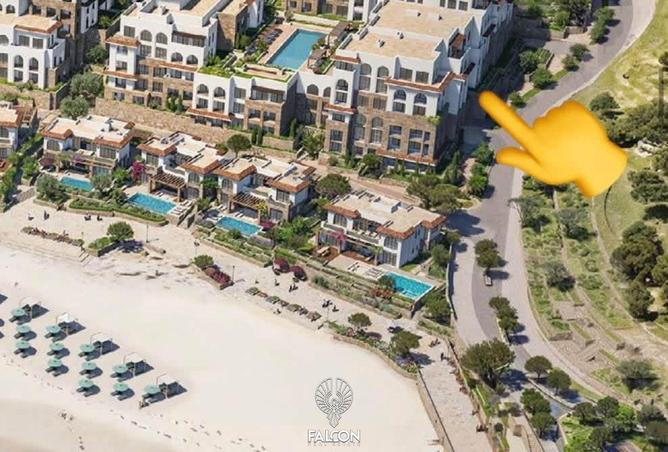 البيع في مدن أبوظبي: ٥٠م من الشاطئ كامل التشطيب...