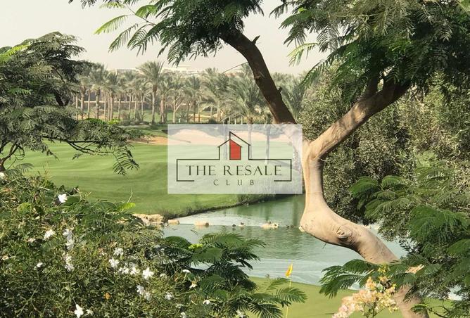 البيع في قطامية ديونز: فيلا مستقلة للبيع...
