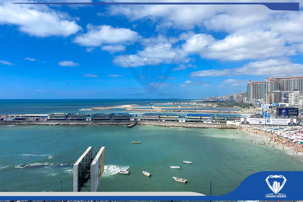 شقه مميزه للبيع لفيوهات بحر الاسكندريه المميز في...