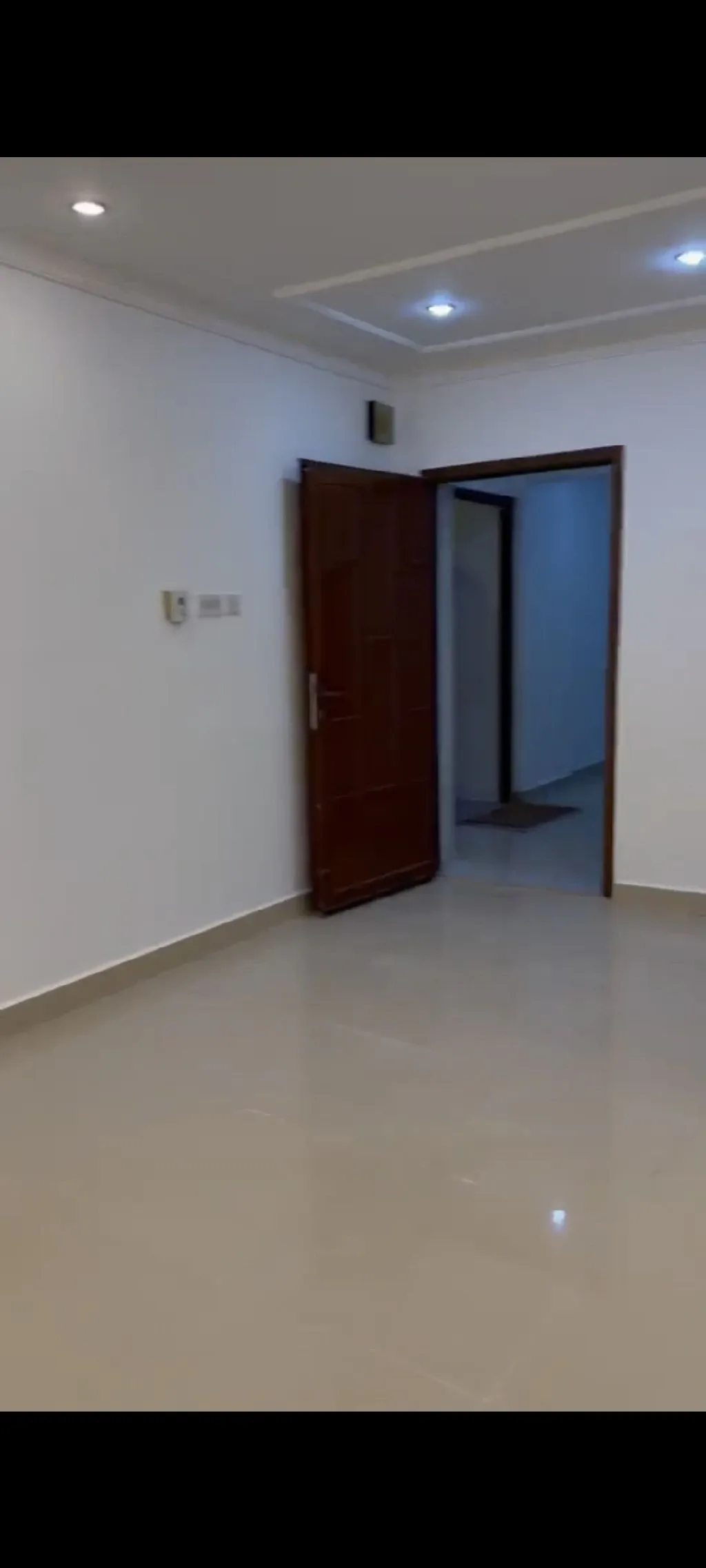 شقة للبيع في المهبولة ق2، نظيفة ومجددة...