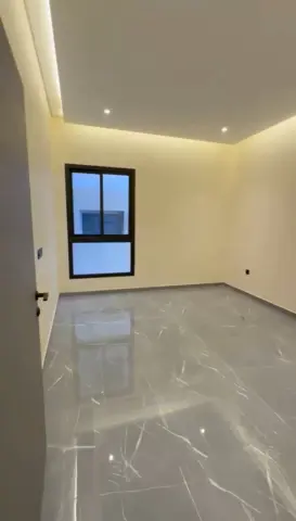 شقق جديدة للبيع في الجنبية خلف الميركادو 2