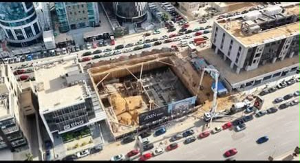 عياده متشطبه بالتكييفات علي التسعين الشمالي مباشره...