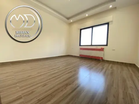 رقم الاعلان 9309 شقة دوبلكس جديدة طابق أخير مع رووف للبيع الرابية مساحة 205م مع تراسات تشط