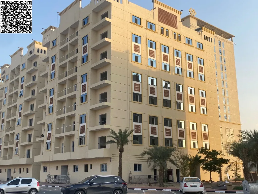 غرفة وصالة في قرية الأميرة عجمان بمساحة 757 قدم بسعر 400000 درهم مقدم 176584 درهم وقسط شهر